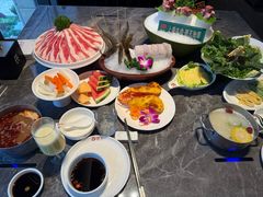 -德天肥牛海鲜火锅(城西银泰店)