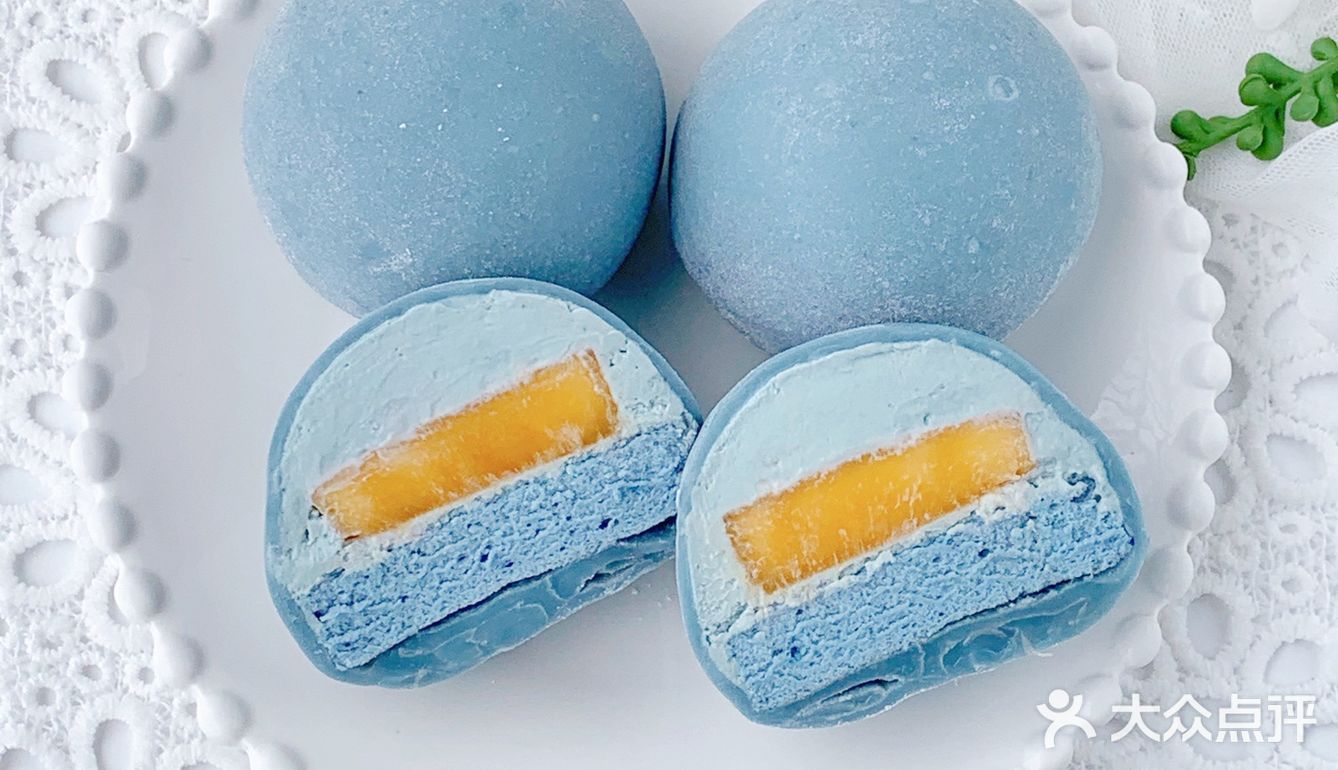 🌈网红甜品🍮迷雾蓝冰皮月亮蛋糕，超好吃