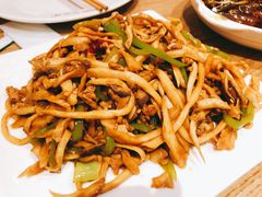 杏鲍菇炒肉-榆林镇筋饼(知春路店)