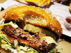 -The Habit Burger Grill 哈比特汉堡(复兴soho店)