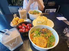 -W COLLECTIVE  DESSERT SHOP