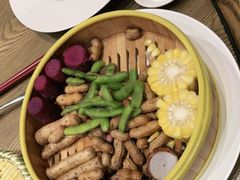 -宝燕海货工场(长江国际店)