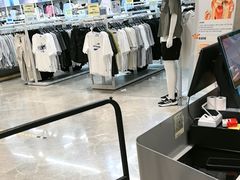 -BIGOFFS 超级折扣(仁恒伊势丹店)