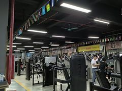 -星动力健身俱乐部(新塘店)