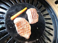 上等牛舌-炼火烤肉店