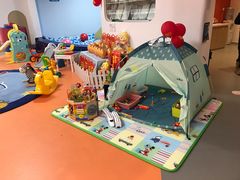 -小门牙好性格托育(北外滩中心)