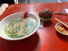 鳝鱼汤-三百碗宝应长鱼面(板仓街店)