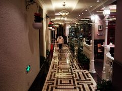 -东方明珠老上海8号餐厅