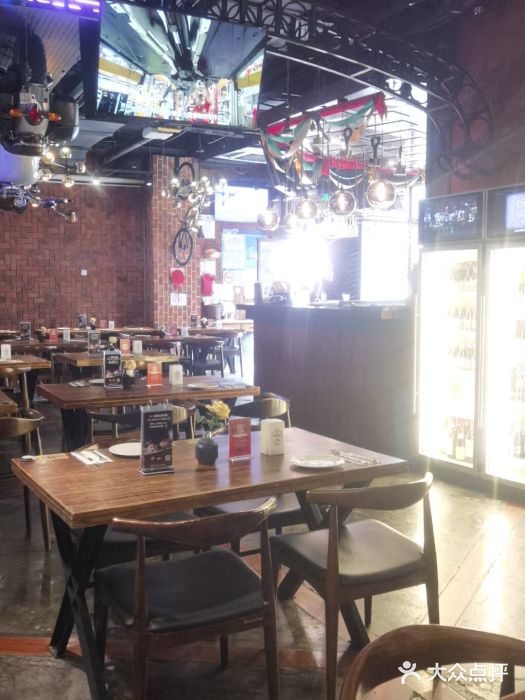 1886德国汽车餐厅(外滩十六铺码头店)大堂图片