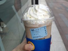 卡布奇诺瑞纳冰-瑞幸咖啡(巴黎春天陕西路店)