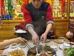 -田村·酸汤鲜牦牛肉火锅(布达拉宫广场店)