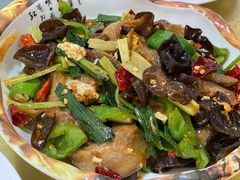 -鲤鱼塘农家山庄