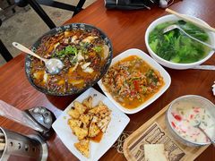 拌菠萝-啰啰冰屋(景洪总店)