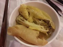 -鲜入围煮花胶鸡海鲜火锅