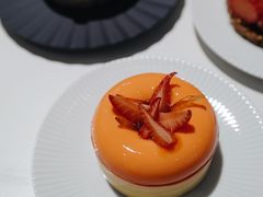 -潮一不贰·法式甜品·生日蛋糕·西式简餐(外滩店)