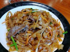 干炒牛河-丰圆轩粤式茶楼 . 点心粤菜(夏茅店)