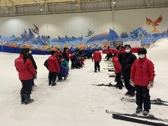 -乔波室内滑雪场