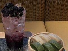 -三出山火锅(南京万象天地店)