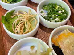 -良米山·云南野生菌过桥米线(上海首店)