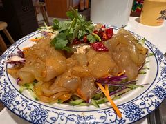 -靠山屯东北铁锅炖(东北菜，古美西路店)