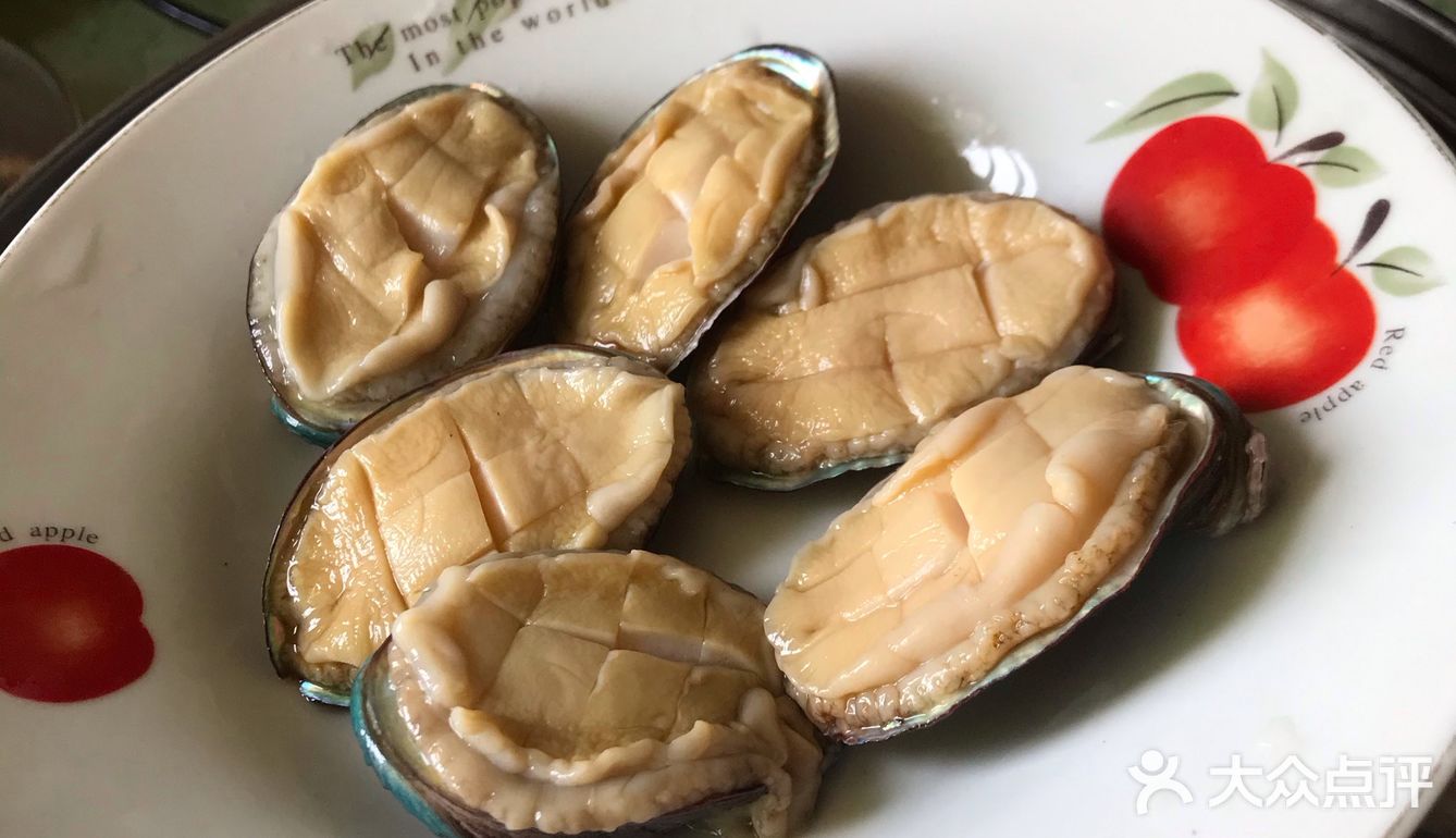 滋阴润肠通便的蒜蓉粉丝蒸鲍鱼
