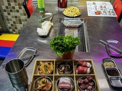 -马路牙子烧烤音乐酒馆(望京店)