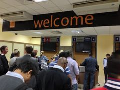 -西沃古尔·拉姆古兰爵士国际机场