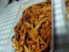 鱼香肉丝-万荣烤鸭店·北京菜(天坛店)