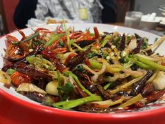 -乡土黄·鲜牛肉火锅·小龙虾(兴业街店)