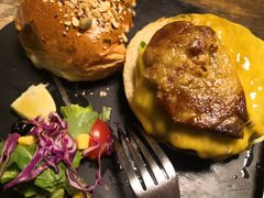 -HIGH FIVE哈福手工汉堡(桂林路店)