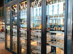 面包甜点陈列柜-四季酒店·空中花园 Aria on 9