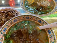 半筋半肉面-金杨拉面王小吃面馆·牛三宝面·红烧牛肉粉