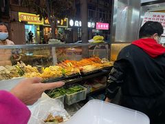 自助取餐区-小朱麻辣串(益民街店)