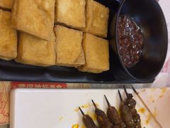 -肥肥虾庄·金牌油焖大虾(首义路店)