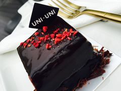 -UNI UNI(环亚凯瑟琳店)