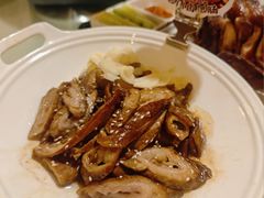 -老鼎万春卤菜(五代传承创始老店)
