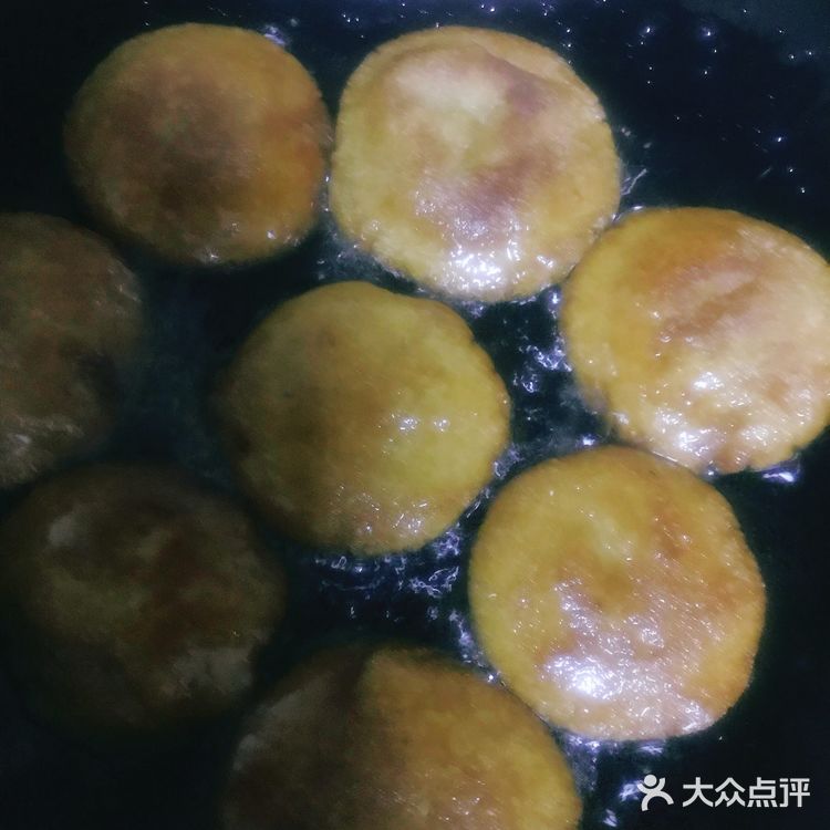 烧饼糯米粑粑折耳根早餐吃了管一天的节奏