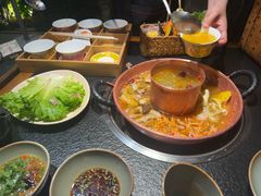 -菌自由丨野生菌火锅特色庭院餐厅(丽江古城店)