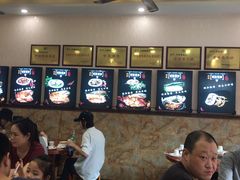 -刘胖娃鱼庄·特色肥肠鱼(杨家坪店)