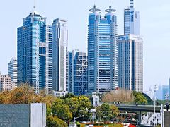 -陆家嘴空中步行连廊