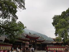 景点-峨眉山报国寺