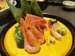 -铭牛烧肉·和牛海鲜自助(高新月牙湖店)