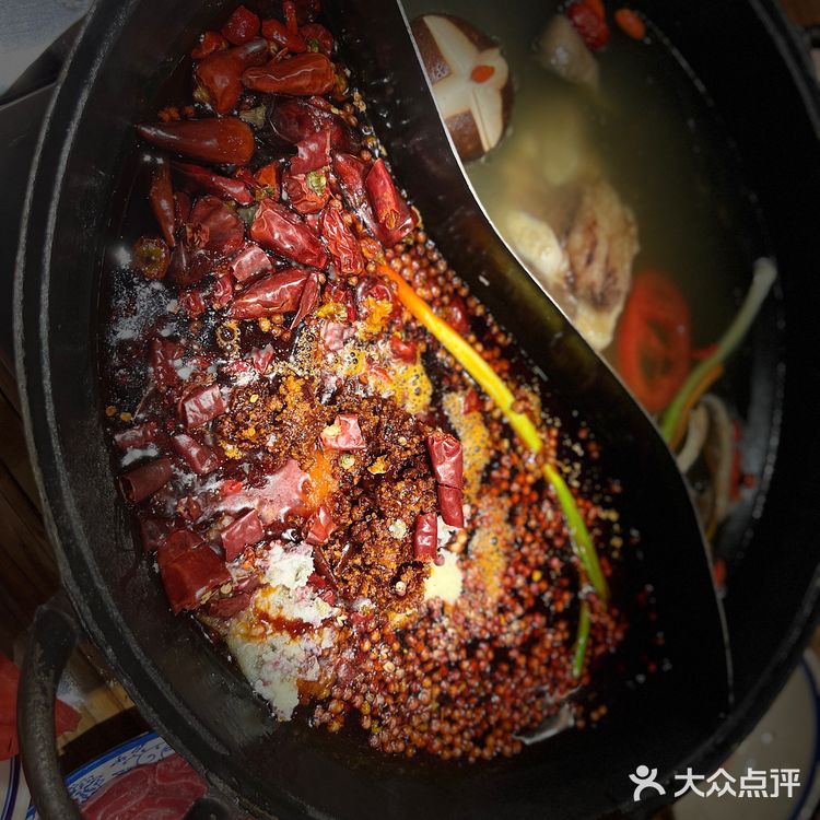 袁山山重庆火锅｜地道川味火锅