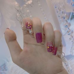 -七彩虹美甲美睫 半永久
