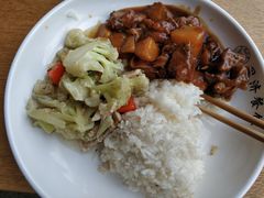 -同济大学本部学苑饮食广场