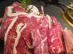 -铭牛烧肉·和牛海鲜自助(高新月牙湖店)