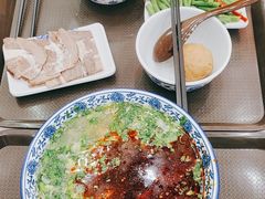 -伊穆祥牛肉面总店·清真