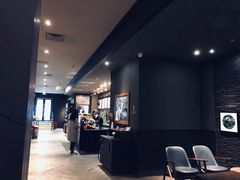 大堂-星巴克臻选(南京金茂览秀城店)