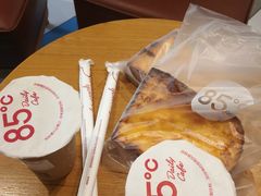 -85度C(生甜甜圈研究工坊·上海局门店)