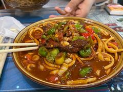 -吐尔逊拌面美食